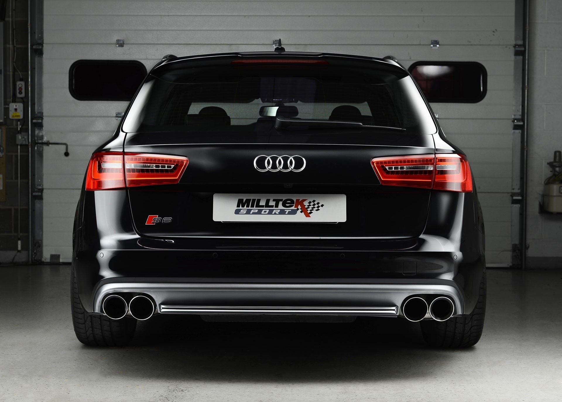 Milltek Audi S6 4F 4.0 TFSI quattro quad cat-back systeem met du