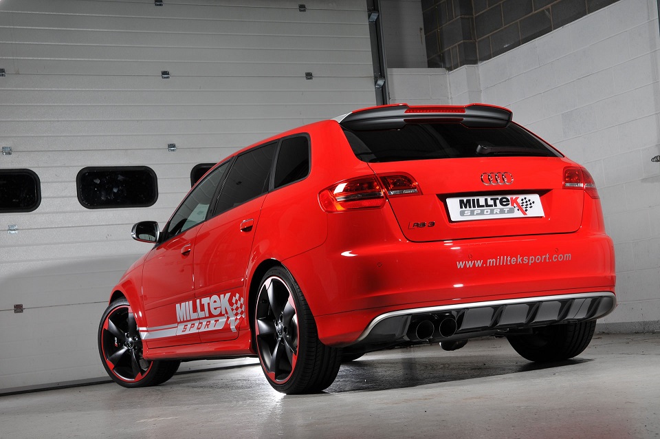 Milltek Audi RS3 8V S tronic cat-back systeem met dubbele zwarte